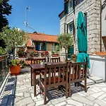 Luxury Apartament Laz